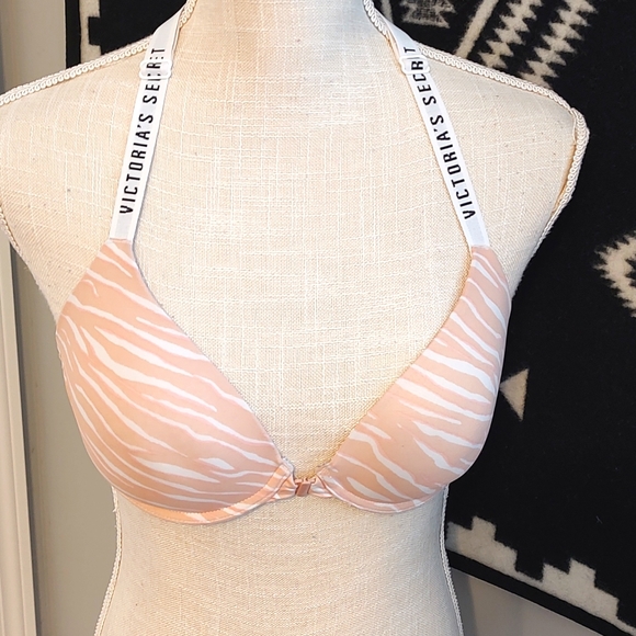 💕GUC Victoria's Secret Ladie's T-Shirt Lightly Lined Demi Underwire Bra, 32D - Picture 8 of 10